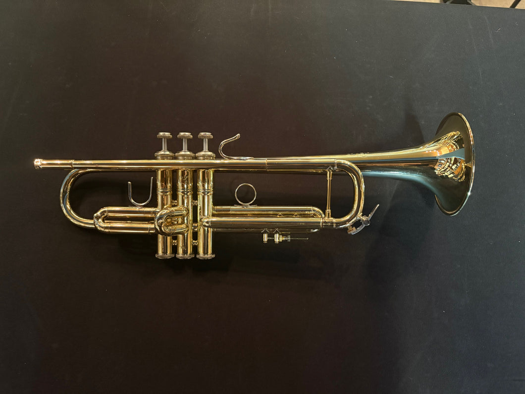 Bach Stradivarius LR18043 Bb Trumpet