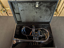 CarolBrass Legend CFL-7200-GSS Flugelhorn – Black Lacquer & Gold Trim – LIKE NEW