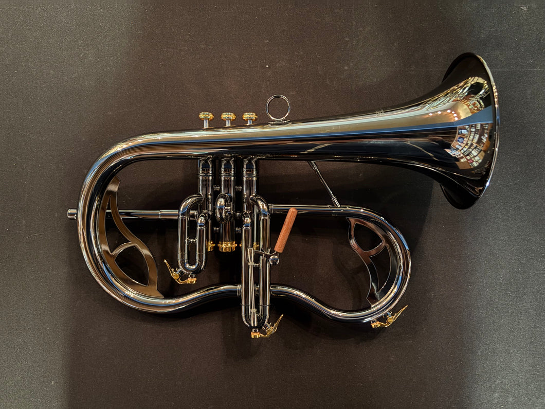 CarolBrass Legend CFL-7200-GSS Flugelhorn – Black Lacquer & Gold Trim – LIKE NEW