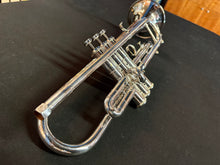 Vintage Getzen Eterna 900S "Doc Severinsen" Bb Trumpet – Silver Plate – SK Serial Number