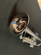 Vintage Getzen Eterna 900S "Doc Severinsen" Bb Trumpet – Silver Plate – SK Serial Number