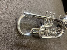 Brand New Getzen 3850S Custom Cornet. Shipping damage