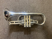 Brand New Getzen 3850S Custom Cornet. Shipping damage