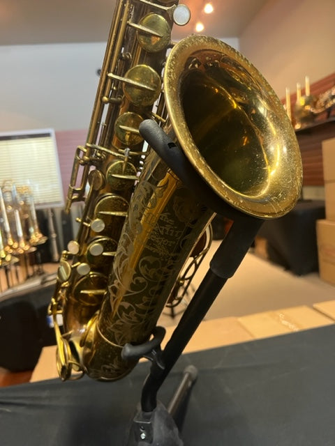 1947 The Martin Tenor Saxophone – The Brass and Woodwind Gurus